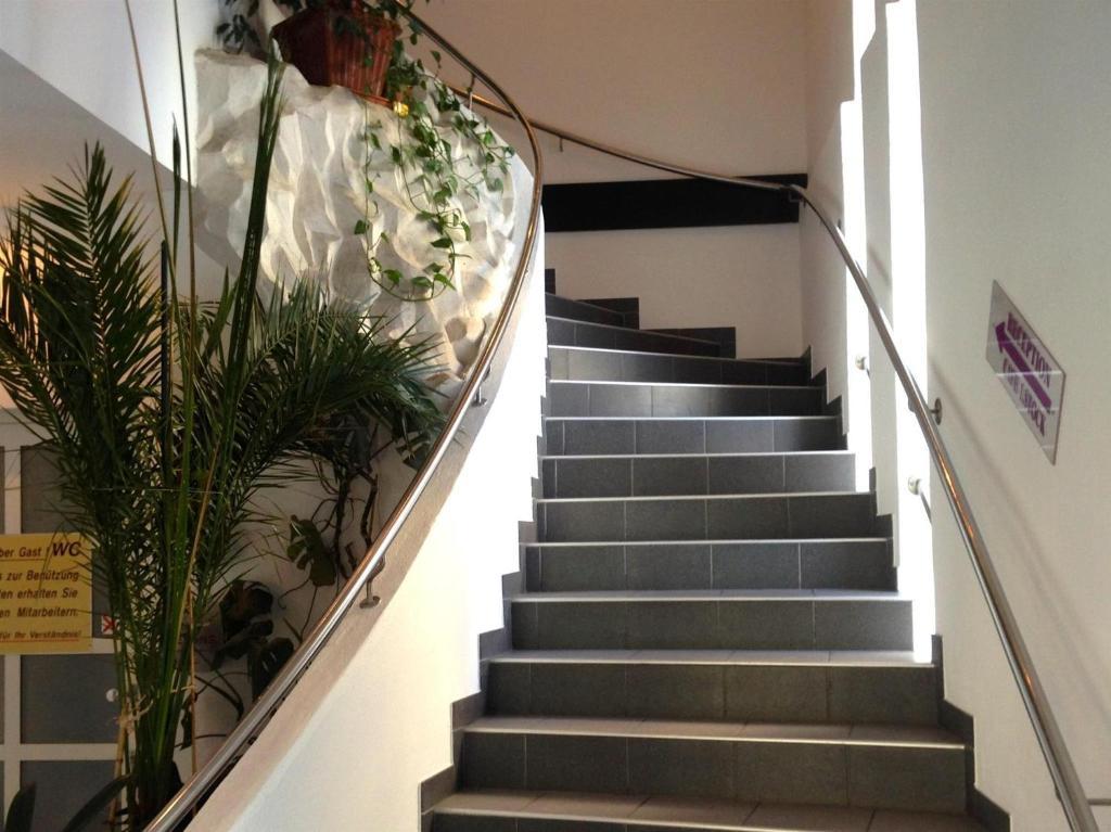 Hôtel Wolke 7 à Reutte Extérieur photo